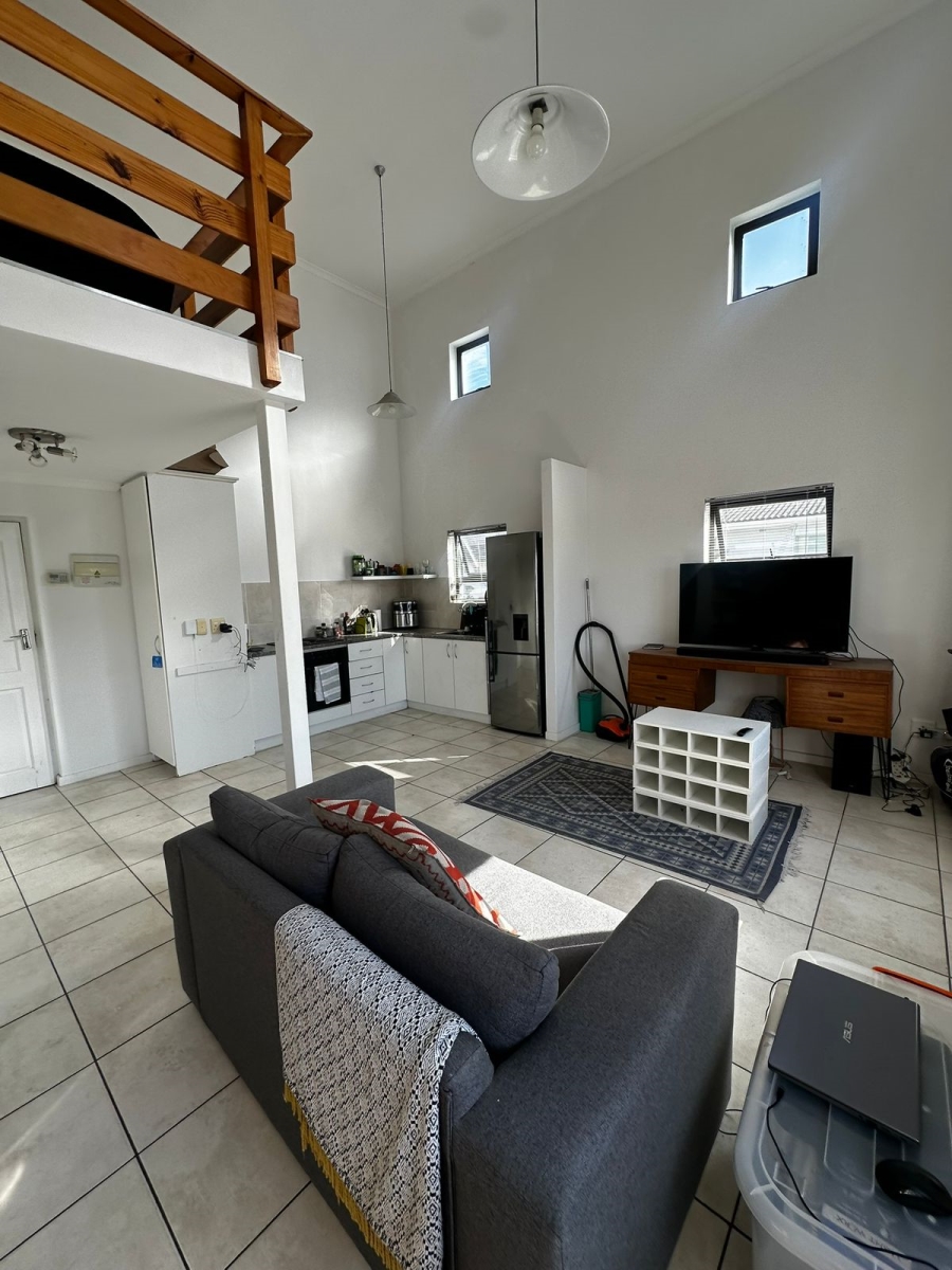 To Let 1 Bedroom Property for Rent in Kenilworth Western Cape